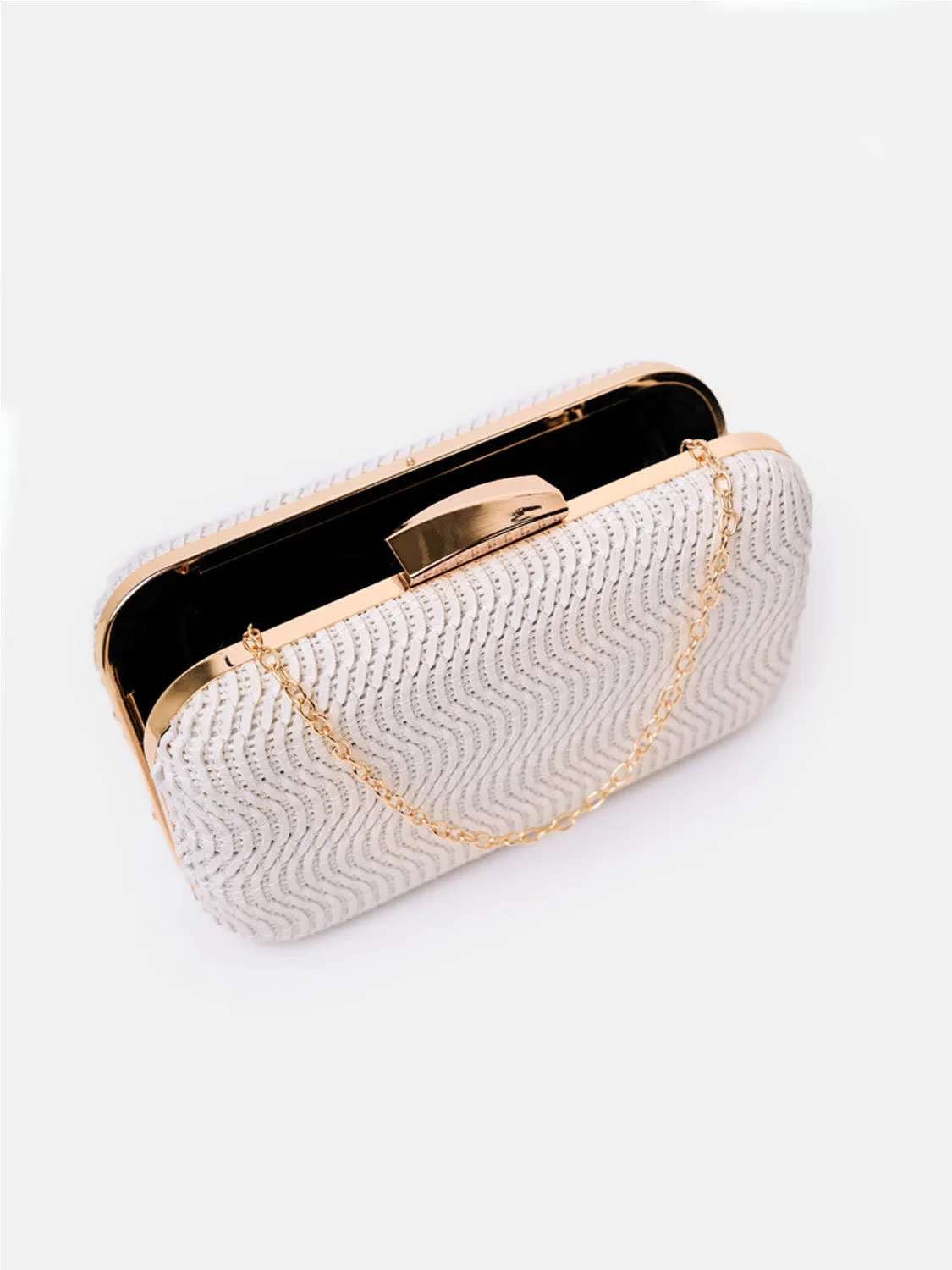 ALEXANDRA TEXTURED BOXY CLUTCH BAG IN WHITE