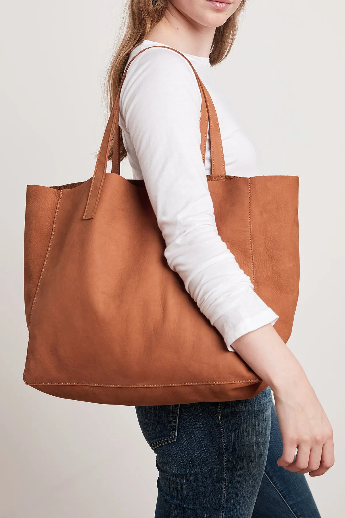 CLOVER LEATHER TOTE