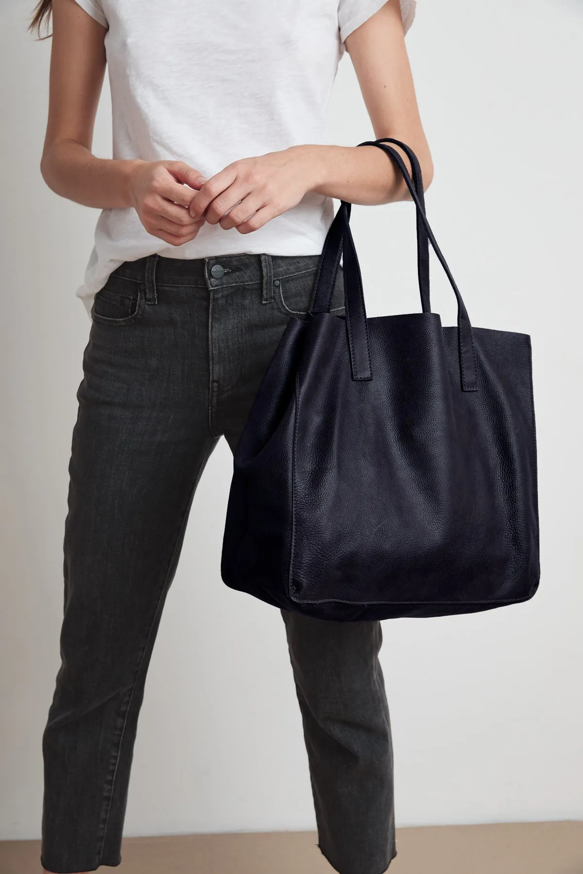 CLOVER LEATHER TOTE