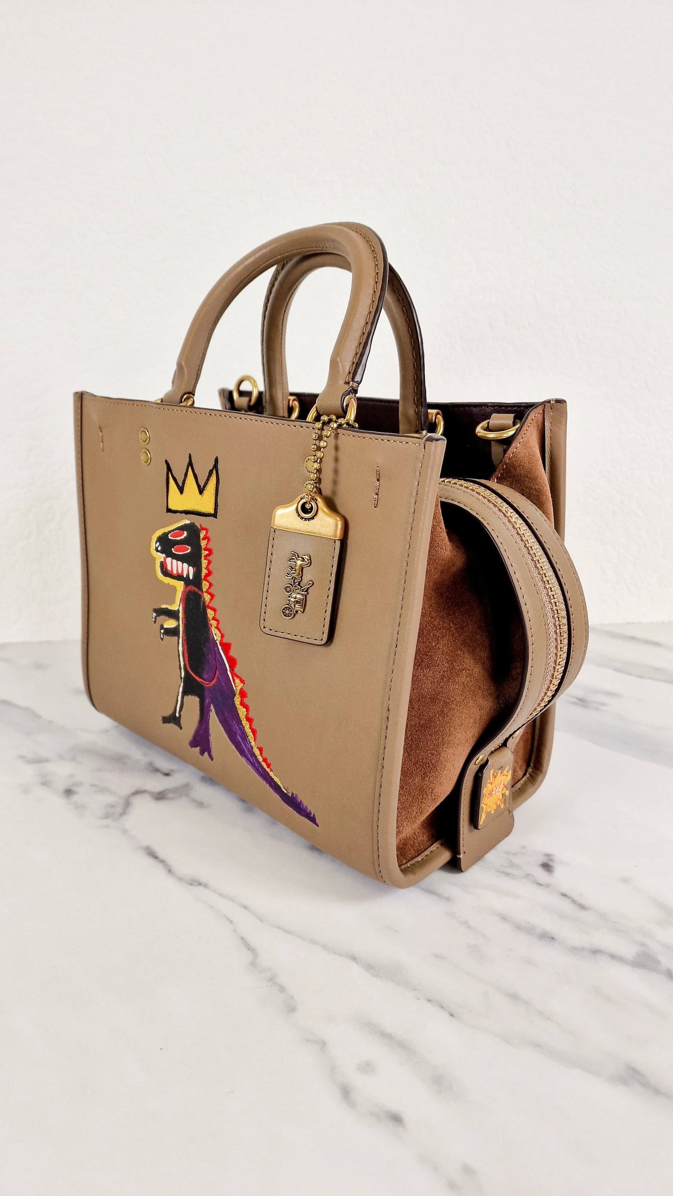 Coach x Jean-Michel Basquiat Rogue 25 Pez Dispenser Dinosaur Bag in Elm Leather & Suede - Handbag Crosbody Shoulder Bag in Taupe Beechwood - Coach 6889