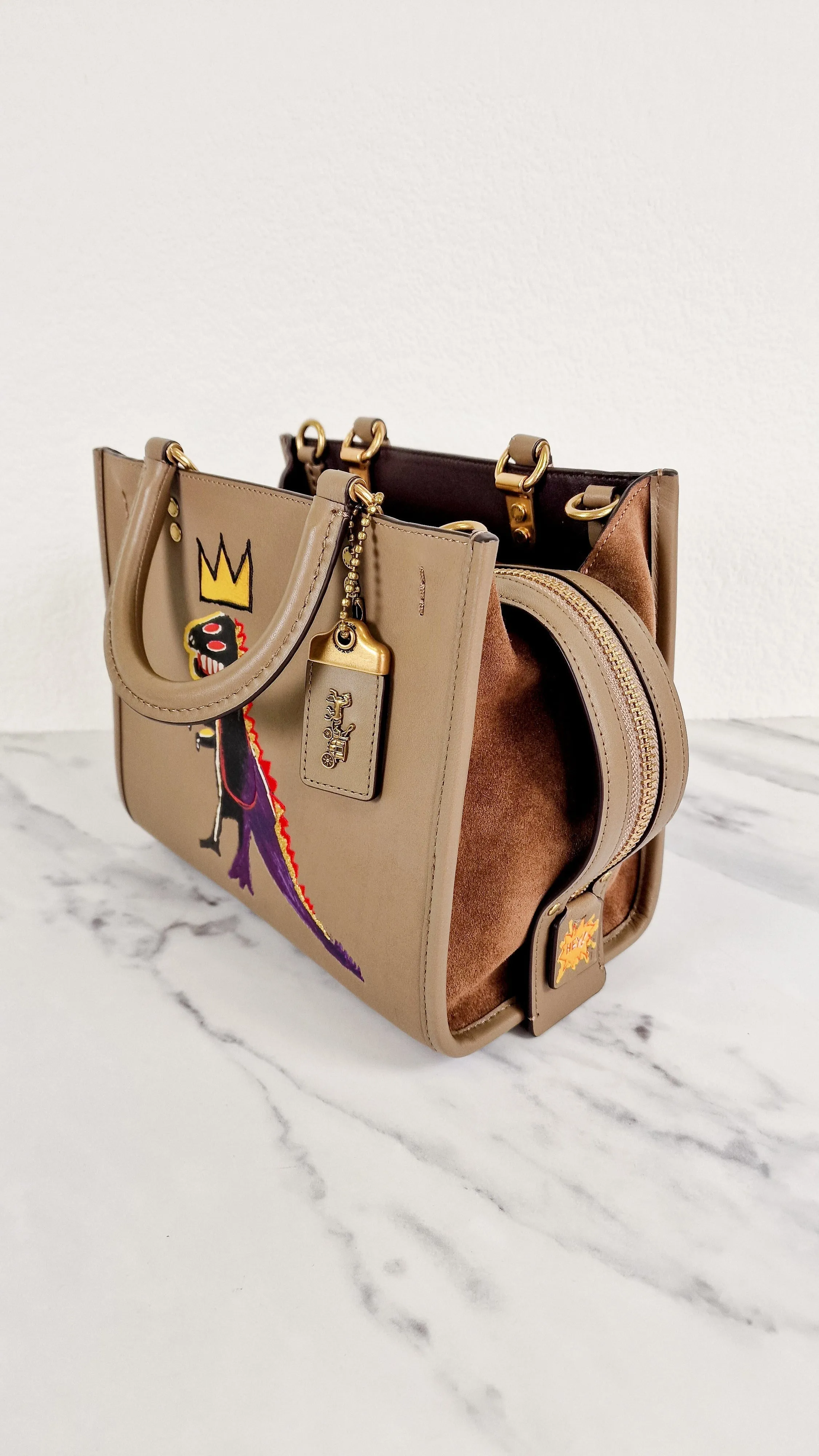 Coach x Jean-Michel Basquiat Rogue 25 Pez Dispenser Dinosaur Bag in Elm Leather & Suede - Handbag Crosbody Shoulder Bag in Taupe Beechwood - Coach 6889