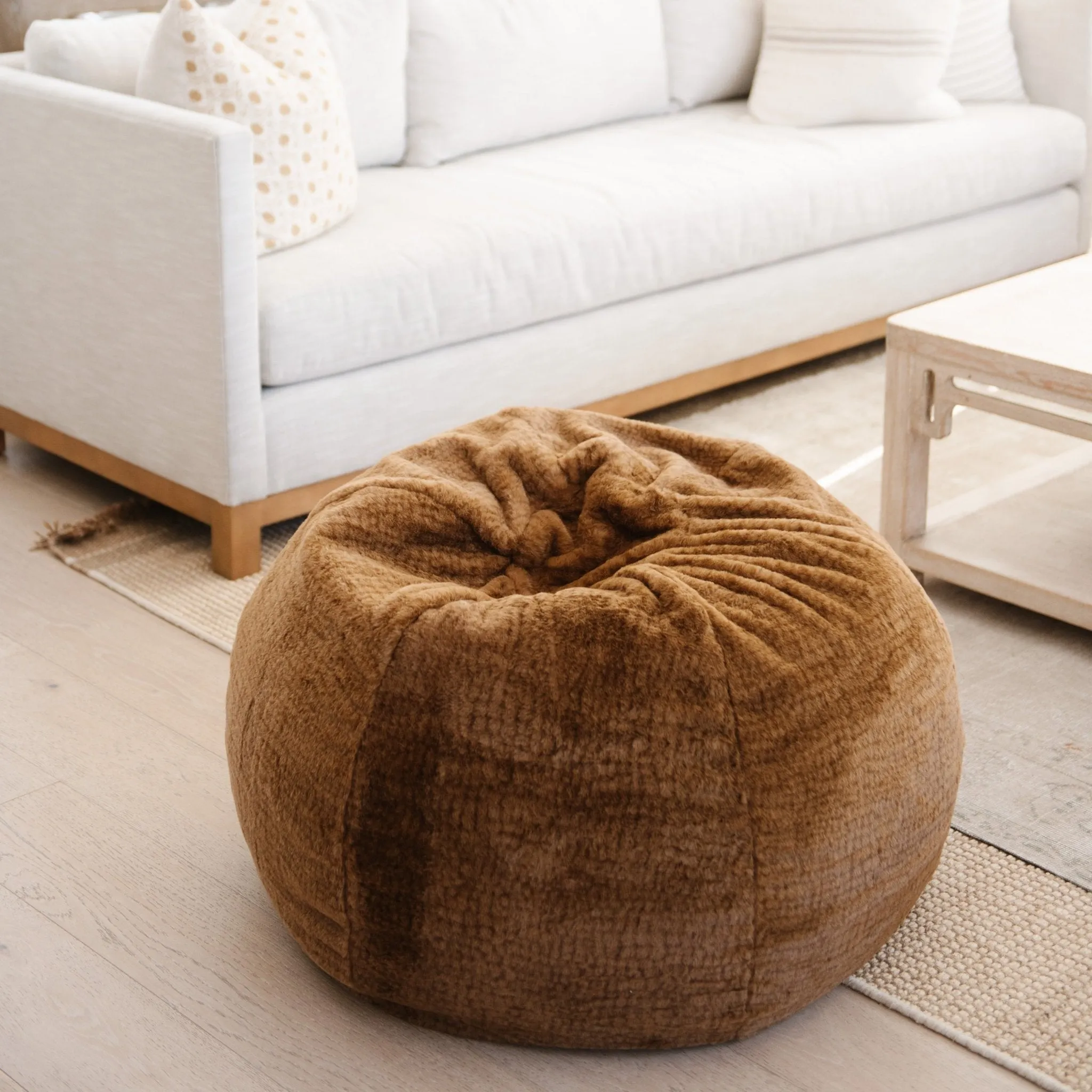 GRAND FAUX FUR BEAN BAG CHAIRS