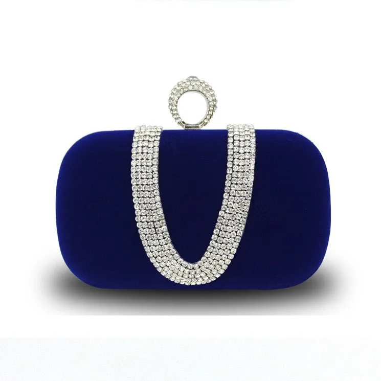 Luxurious party bag with diamonds