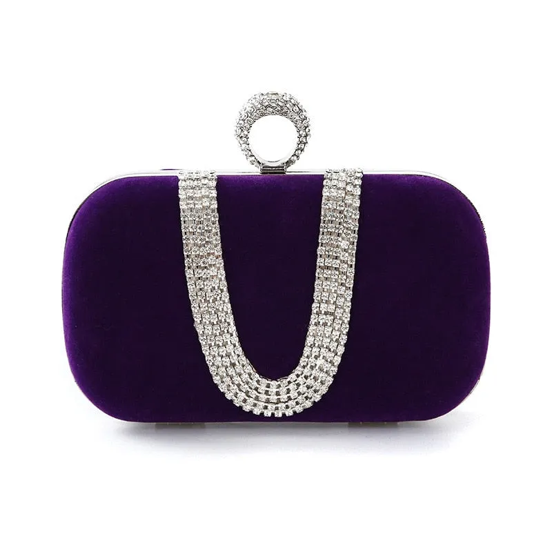 Luxurious party bag with diamonds