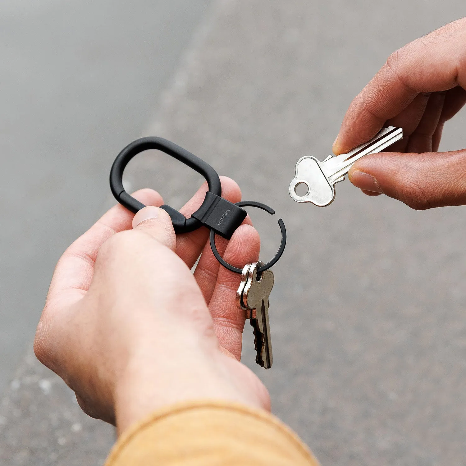 orbitkey | clip mini | black